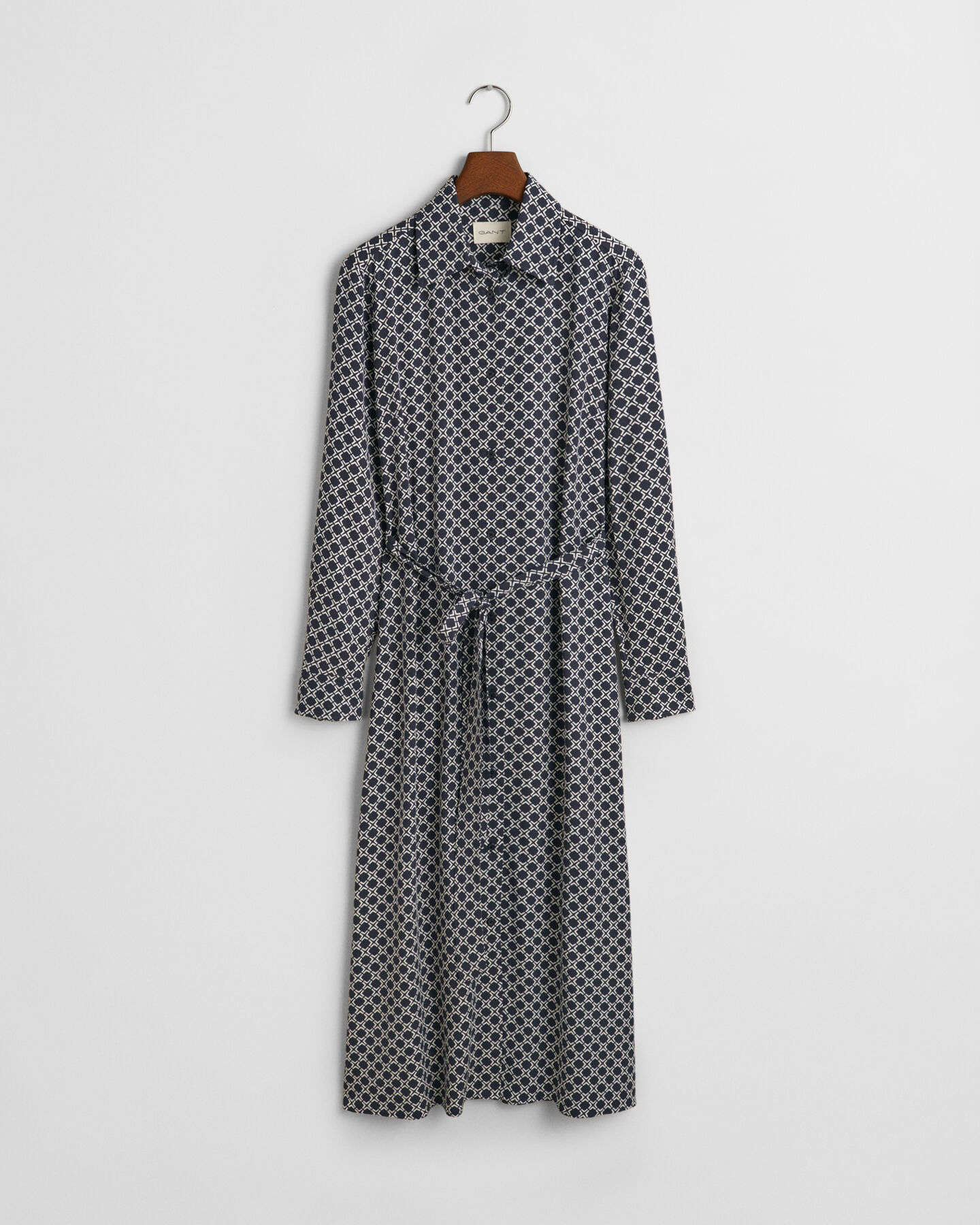 Geometrisesti kuvioitu paitamekko