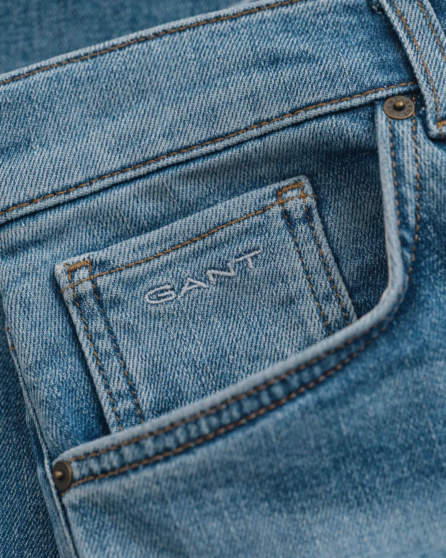 Teen Boys ‑malliston suorat farkut