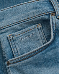 Teen Boys ‑malliston suorat farkut