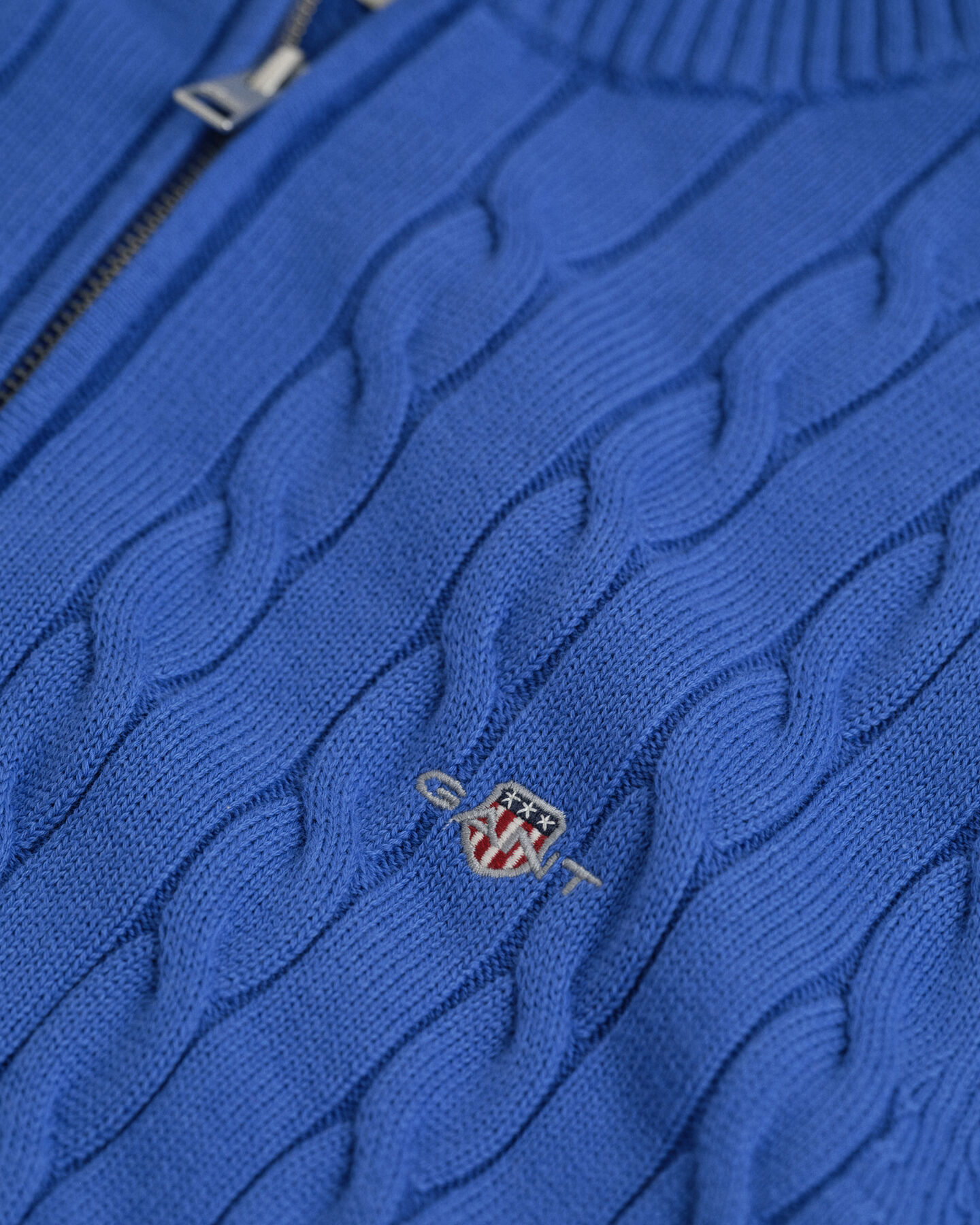 Puuvillainen palmikkoneule, vetoketjukaulus