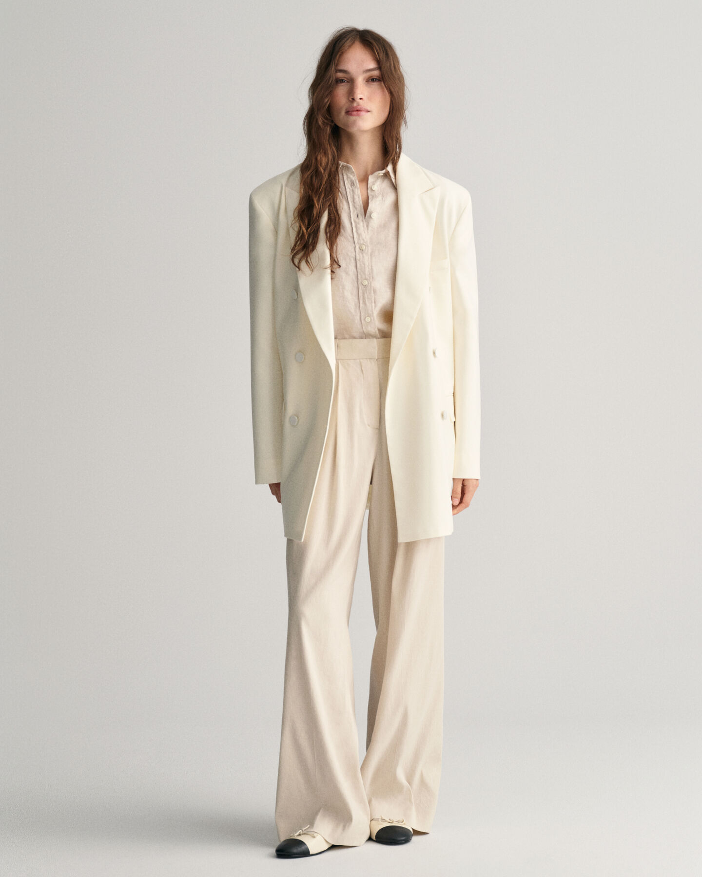 Regular fit ‑mitoitettu pellavainen chambray-paita