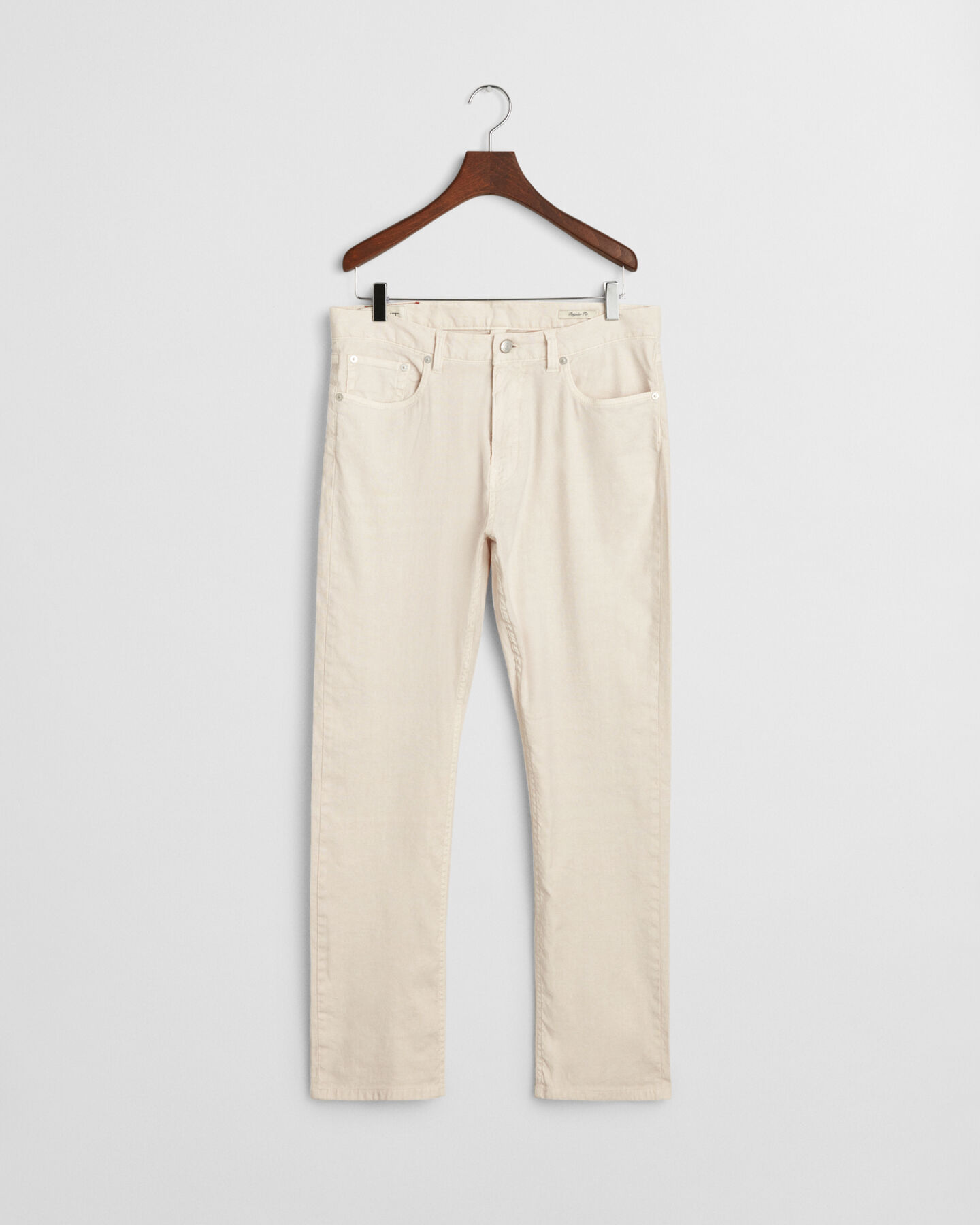 Regular&nbsp;fit ‑mitoitetut puuvilla-pellavafarkut