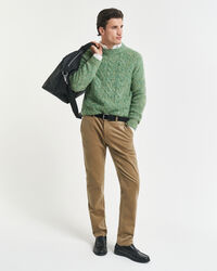 Slim fit ‑mitoitetut vakosamettichinot