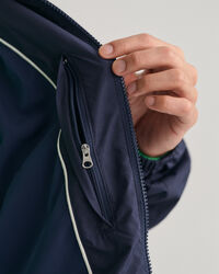 Kevyt Windshielder-kuoritakki