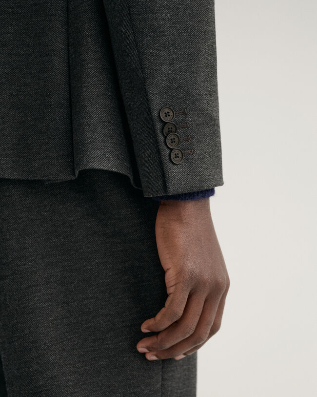 Jerseykankainen bleiseri juhlakäyttöön