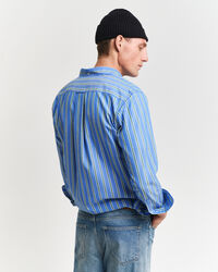 Regular&nbsp;fit ‑mitoitettu raidallinen Classic-popliinipaita