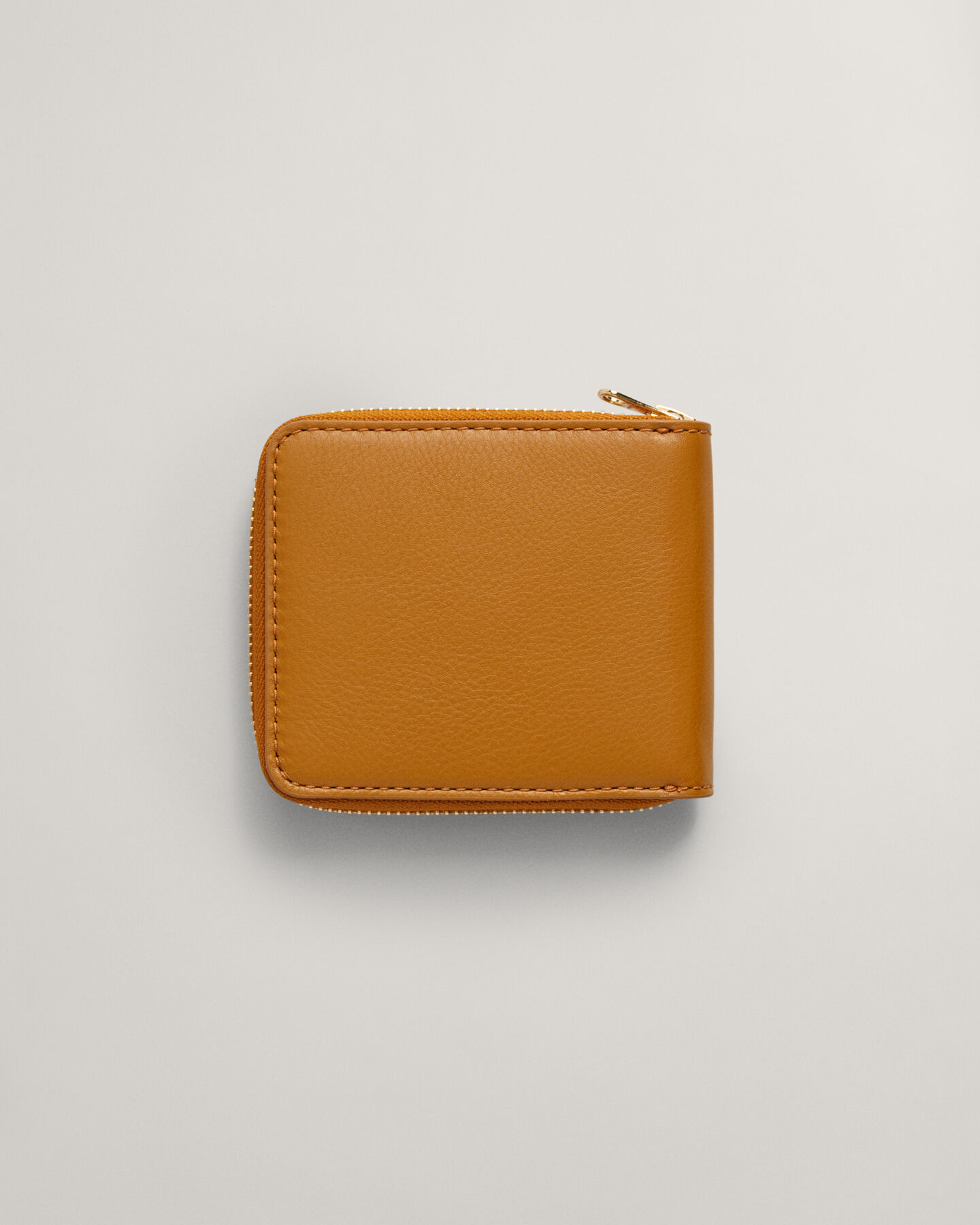 Vetoketjullinen nahkalompakko