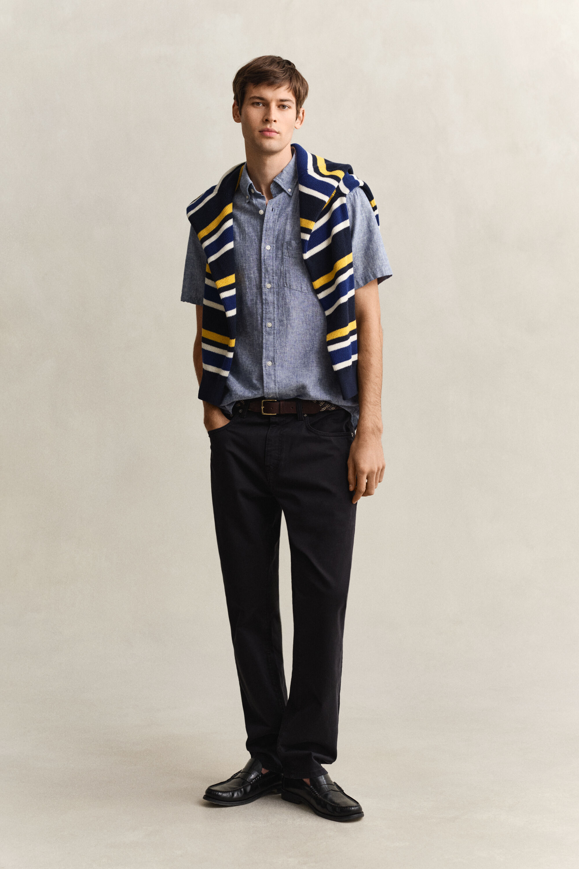 Lyhythihainen pellavasekoitepaita