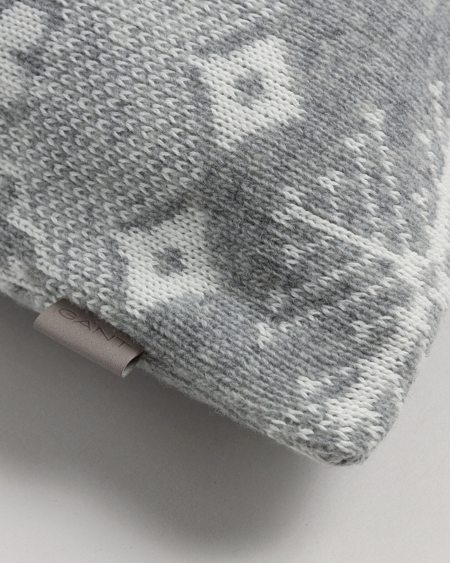 Holiday Knit ‑tyynynp&auml;&auml;llinen