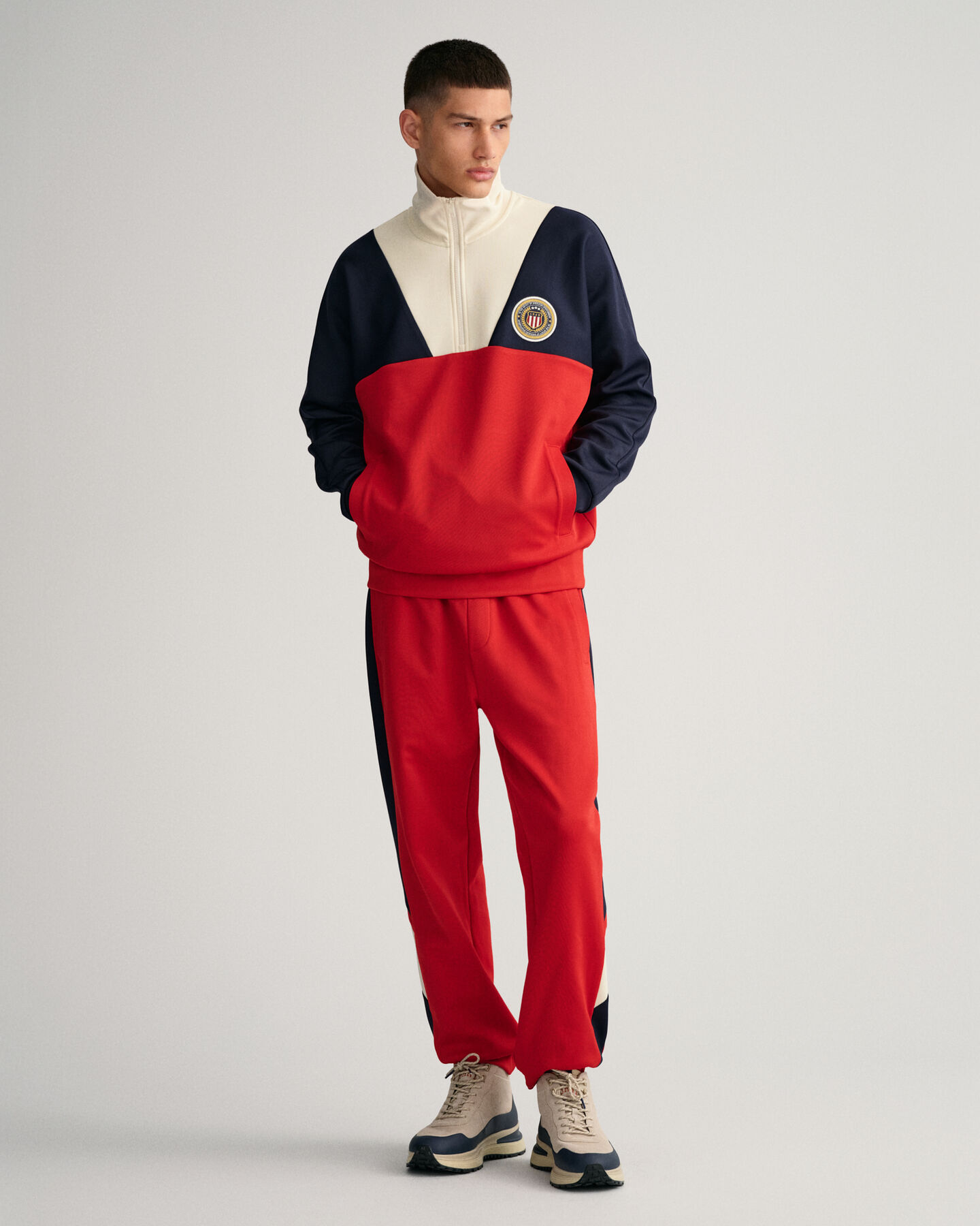 Puolivetoketjullinen Crest Shield Tracksuit ‑pusero