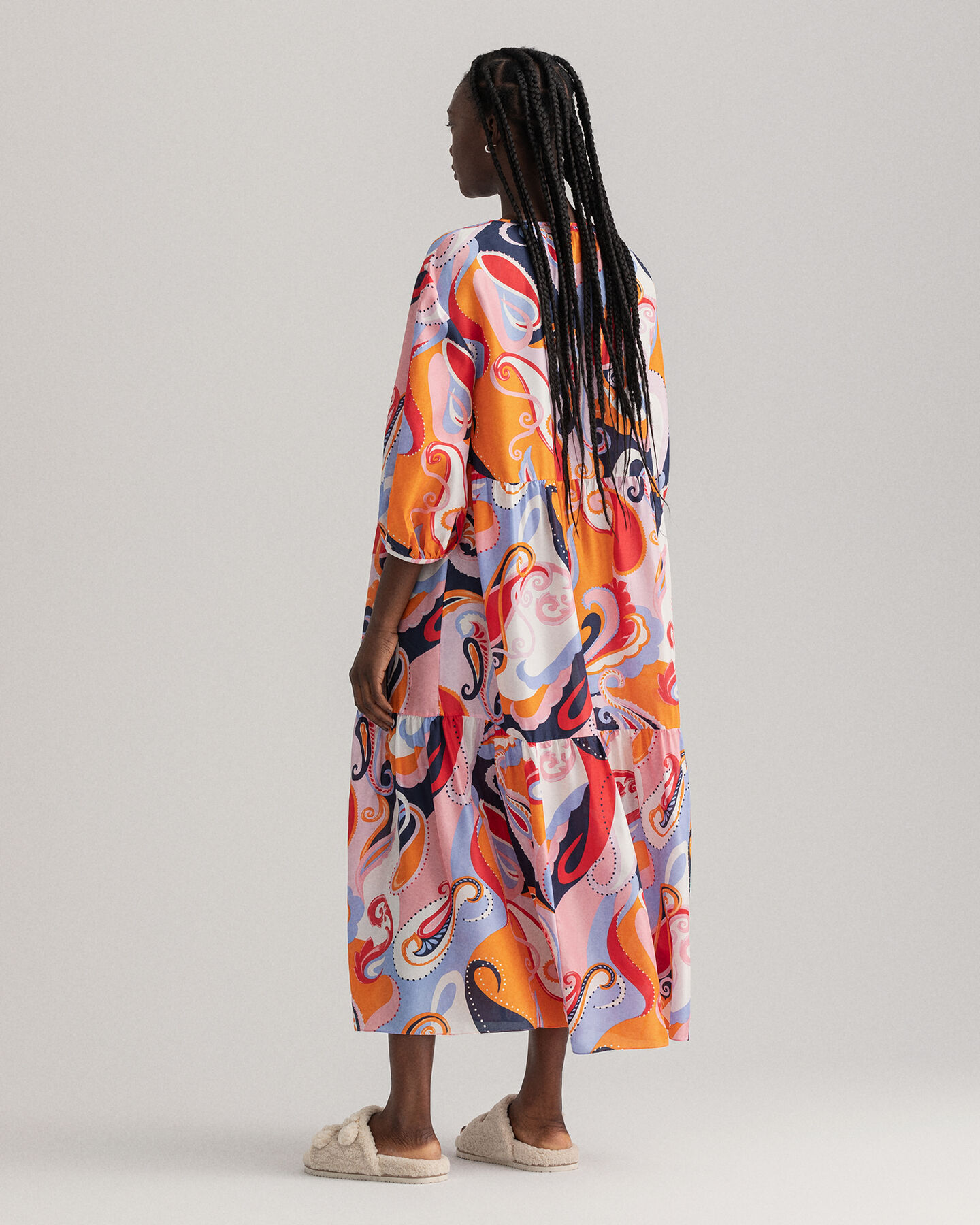 Paisley-kuvioitu silkkimekko