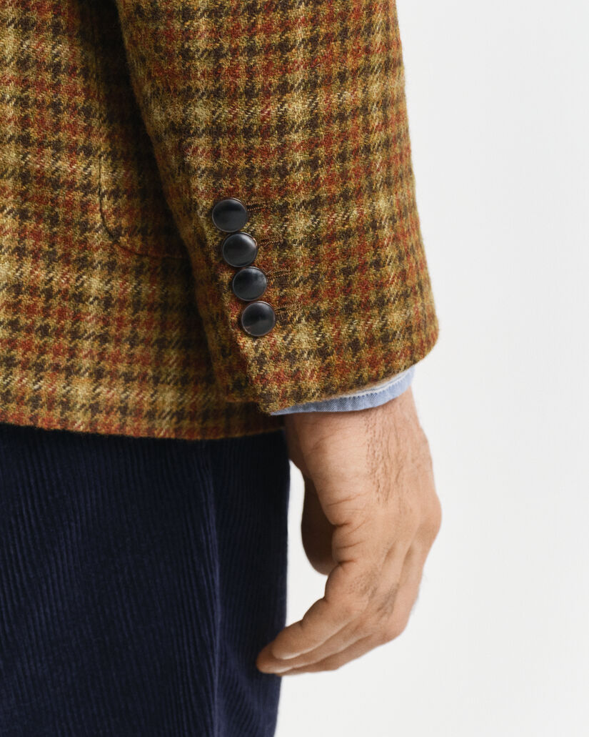 Relaxed fit ‑mitoitettu ruudullinen tweed-bleiseri