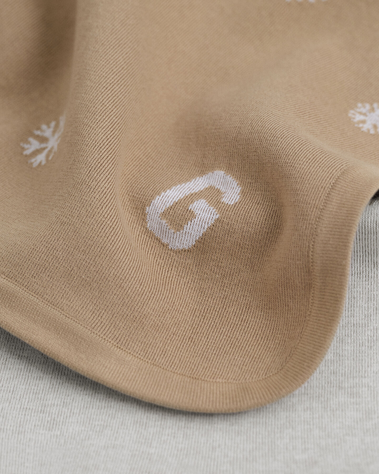 Baby-malliston Snowflake & G -neuleviltti