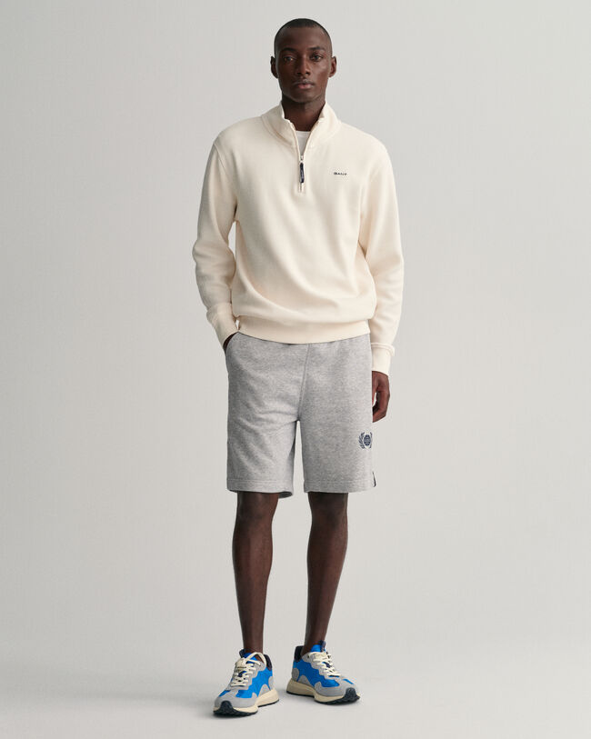 Vohvelipintainen collegepaita, jossa vetoketjullinen p&auml;&auml;ntie