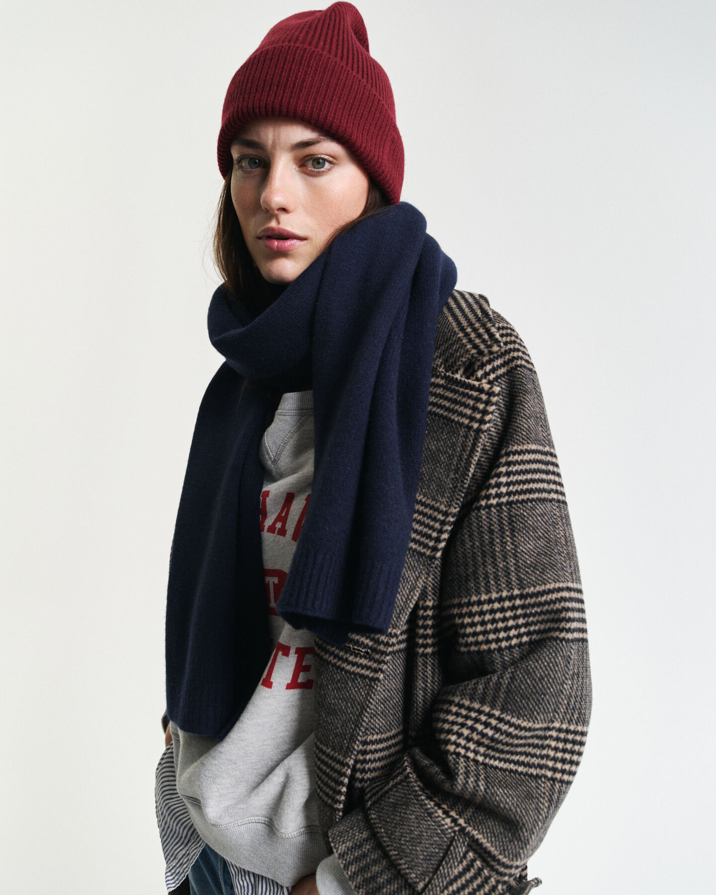 Neulottu villakaulaliina