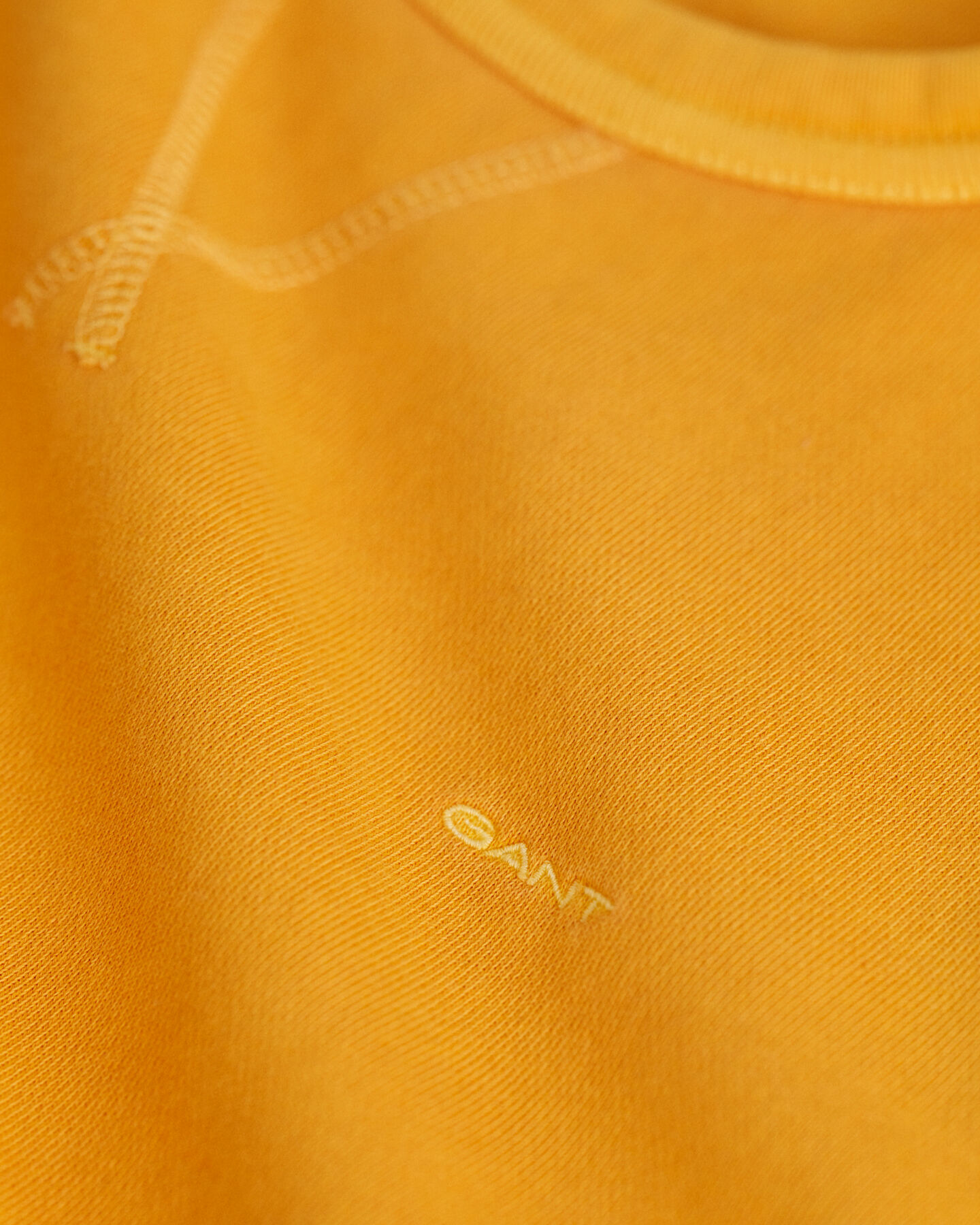 Sunfaded-collegepaita, py&ouml;re&auml; p&auml;&auml;ntie