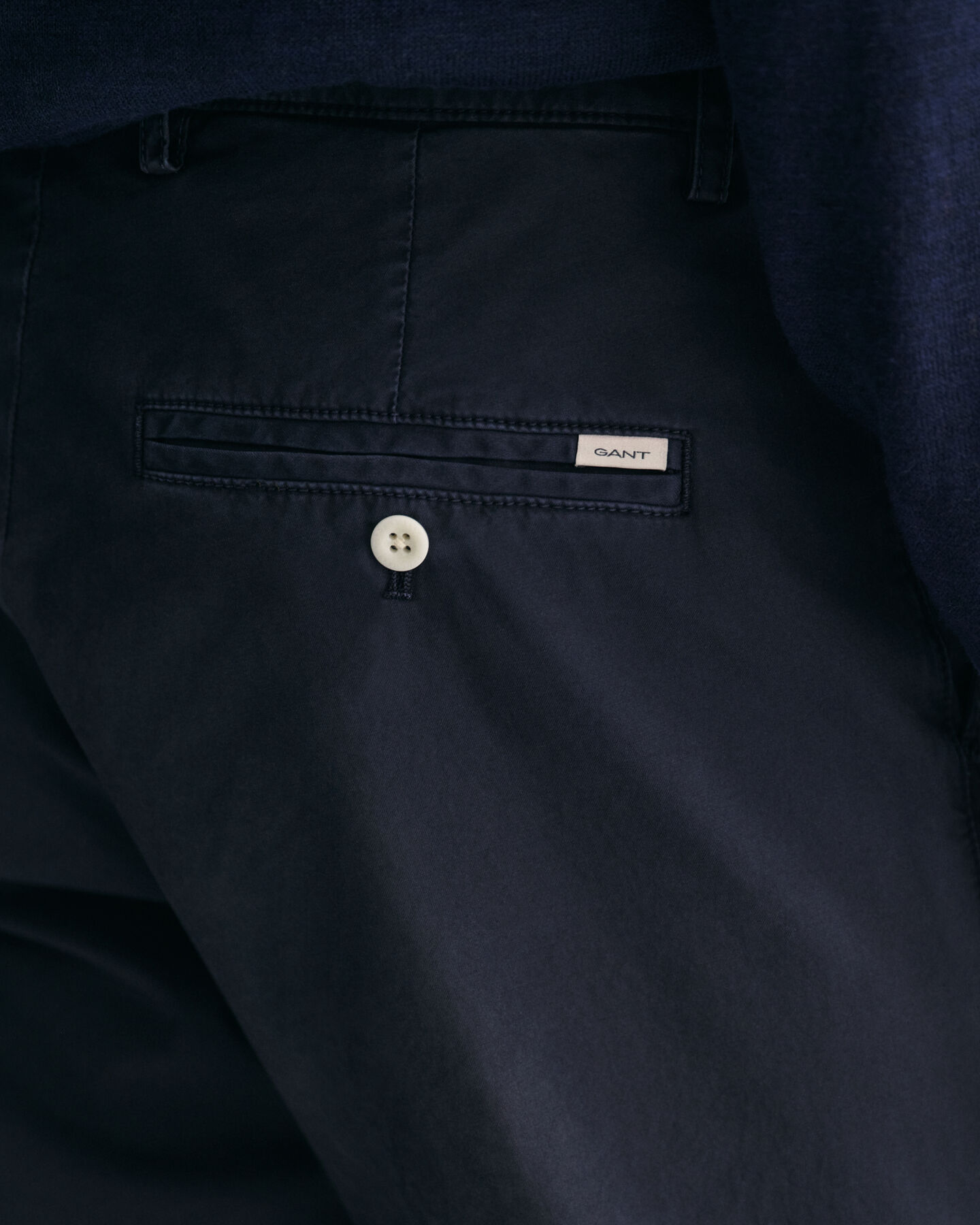 Slim fit ‑mitoitetut Sunfaded-chinot