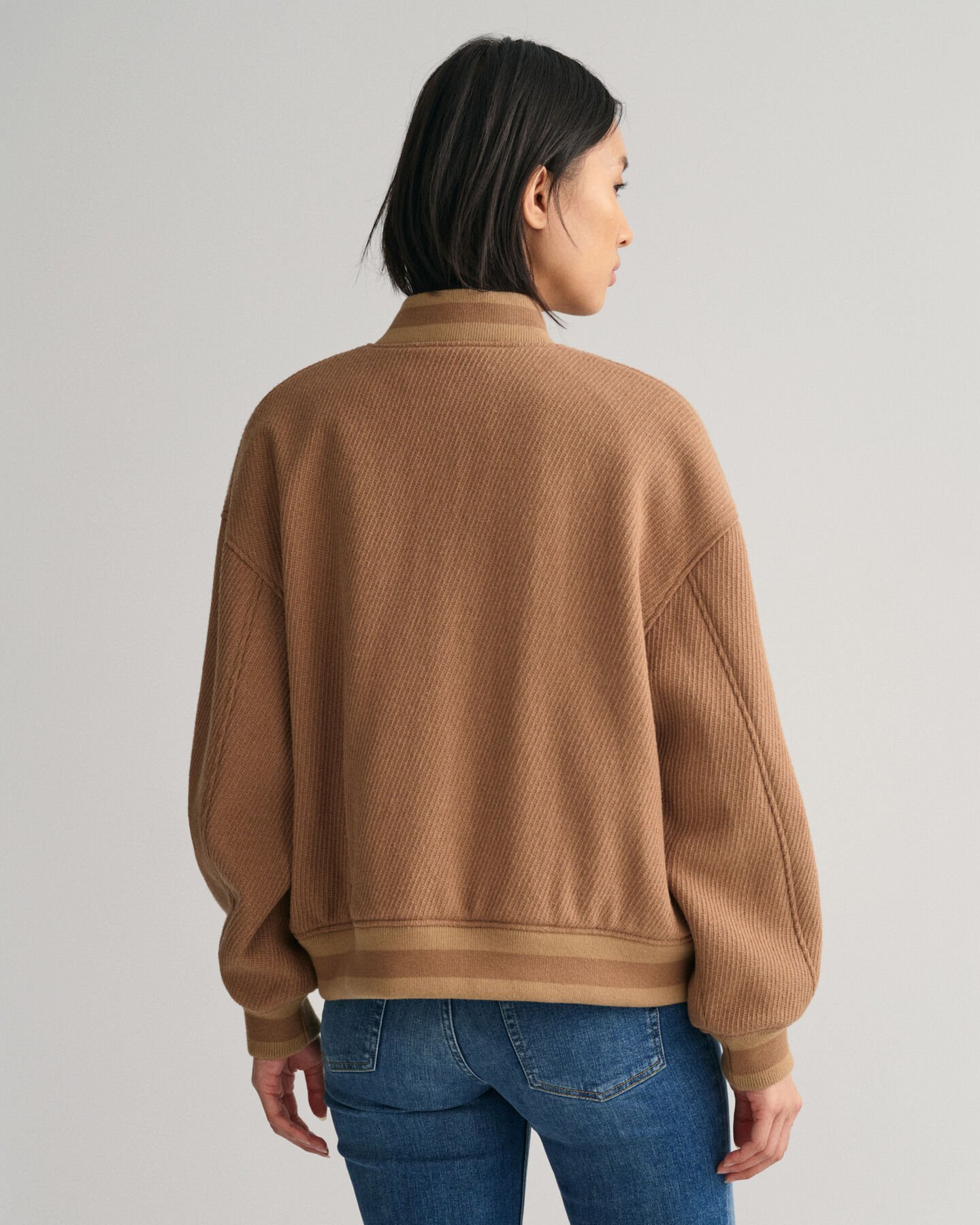 Villatvillikankainen GANT Varsity Jacket ‑takki