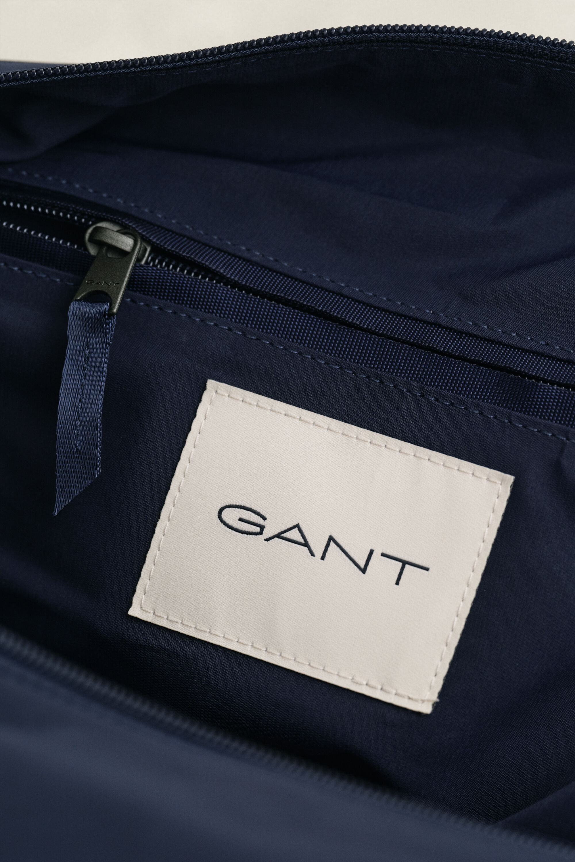 Essential-putkikassi