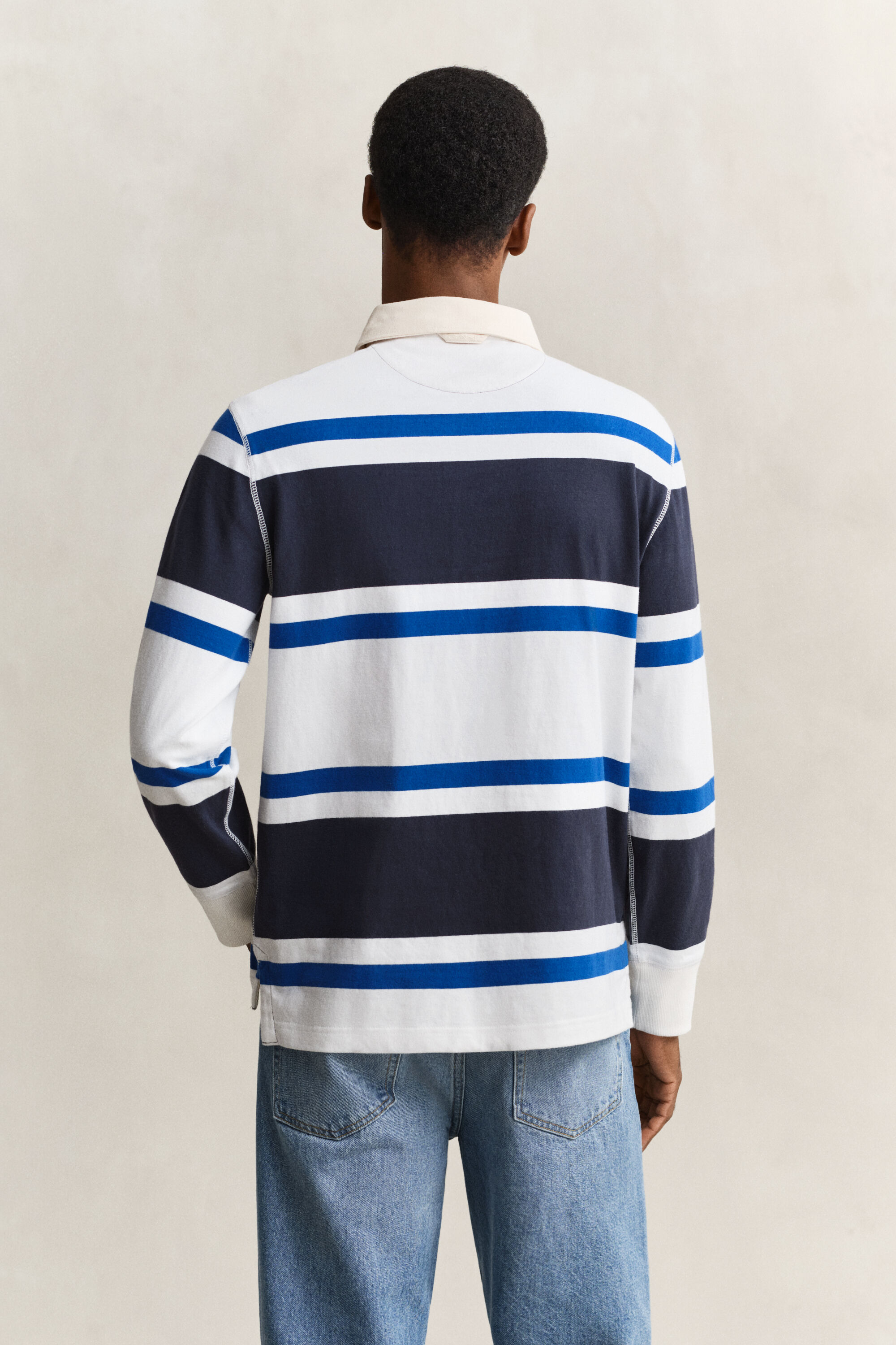 Leveäraitainen Rugger