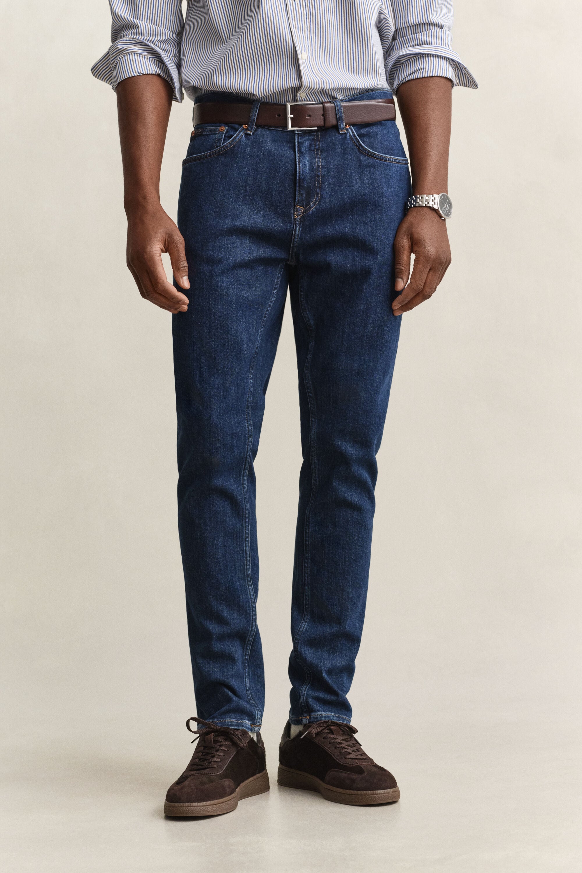 Slim fit ‑mitoitetut Clean Wash ‑farkut