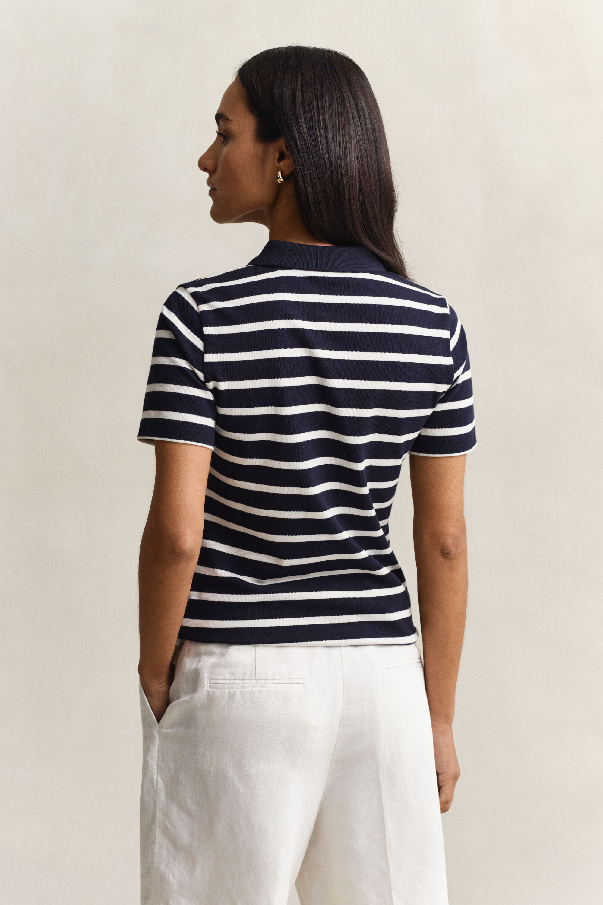 Raidallinen pikeepaita