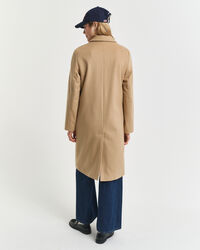 Klassinen hyvin istuva villasekoitetakki