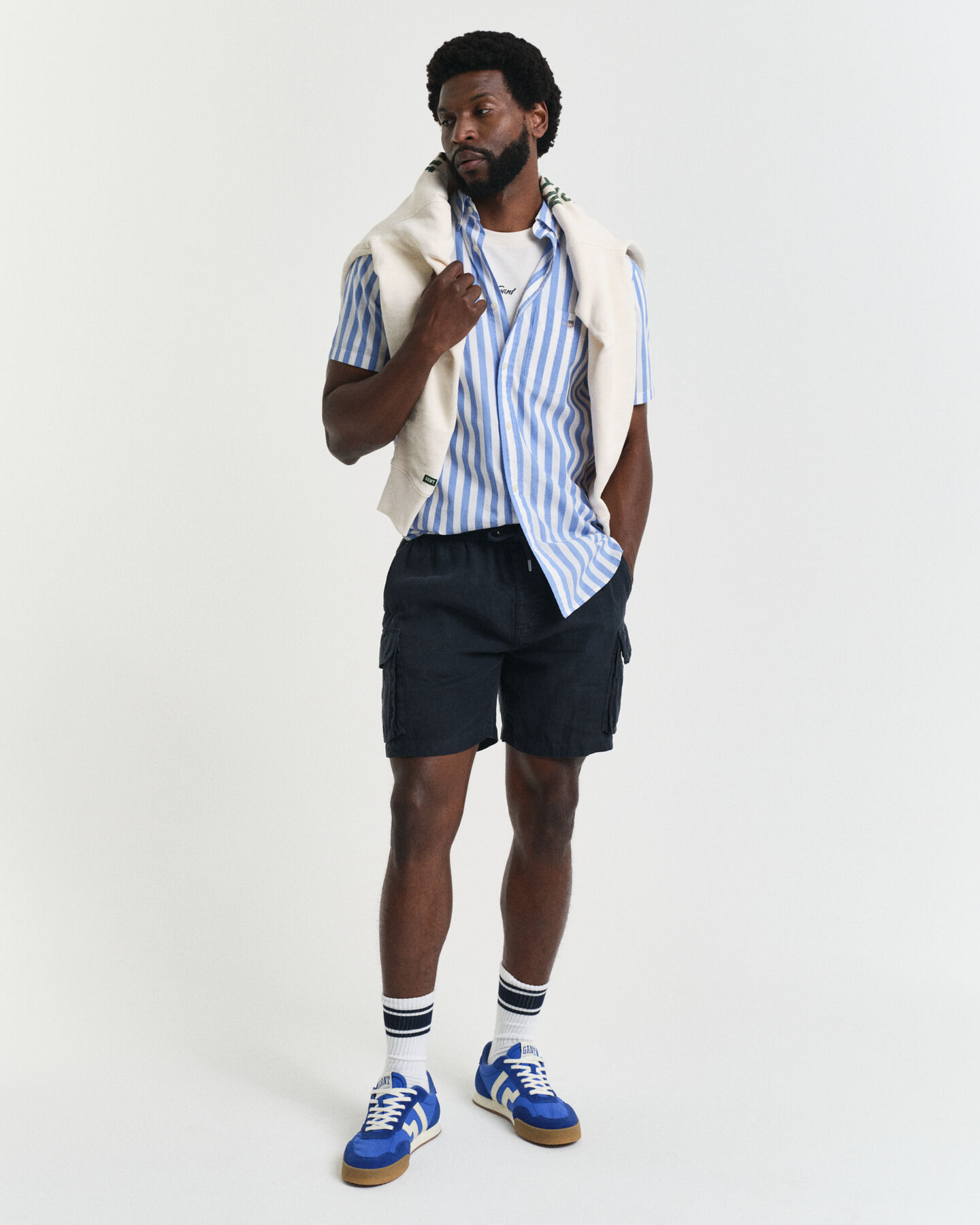 Regular fit ‑mitoitettu lyhythihainen klassinen popliiniraitapaita