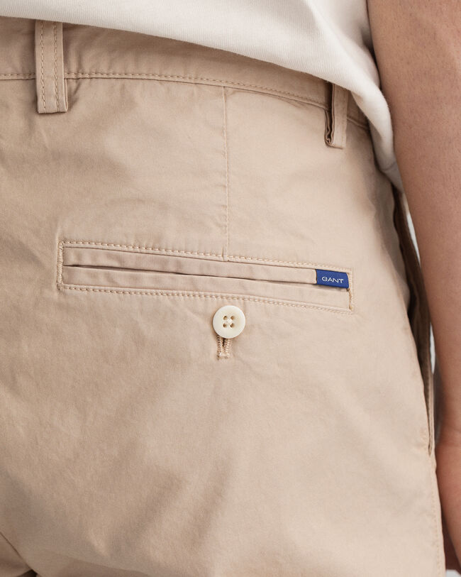 Slim fit ‑mitoitetut Hallden Sunfaded ‑chinot