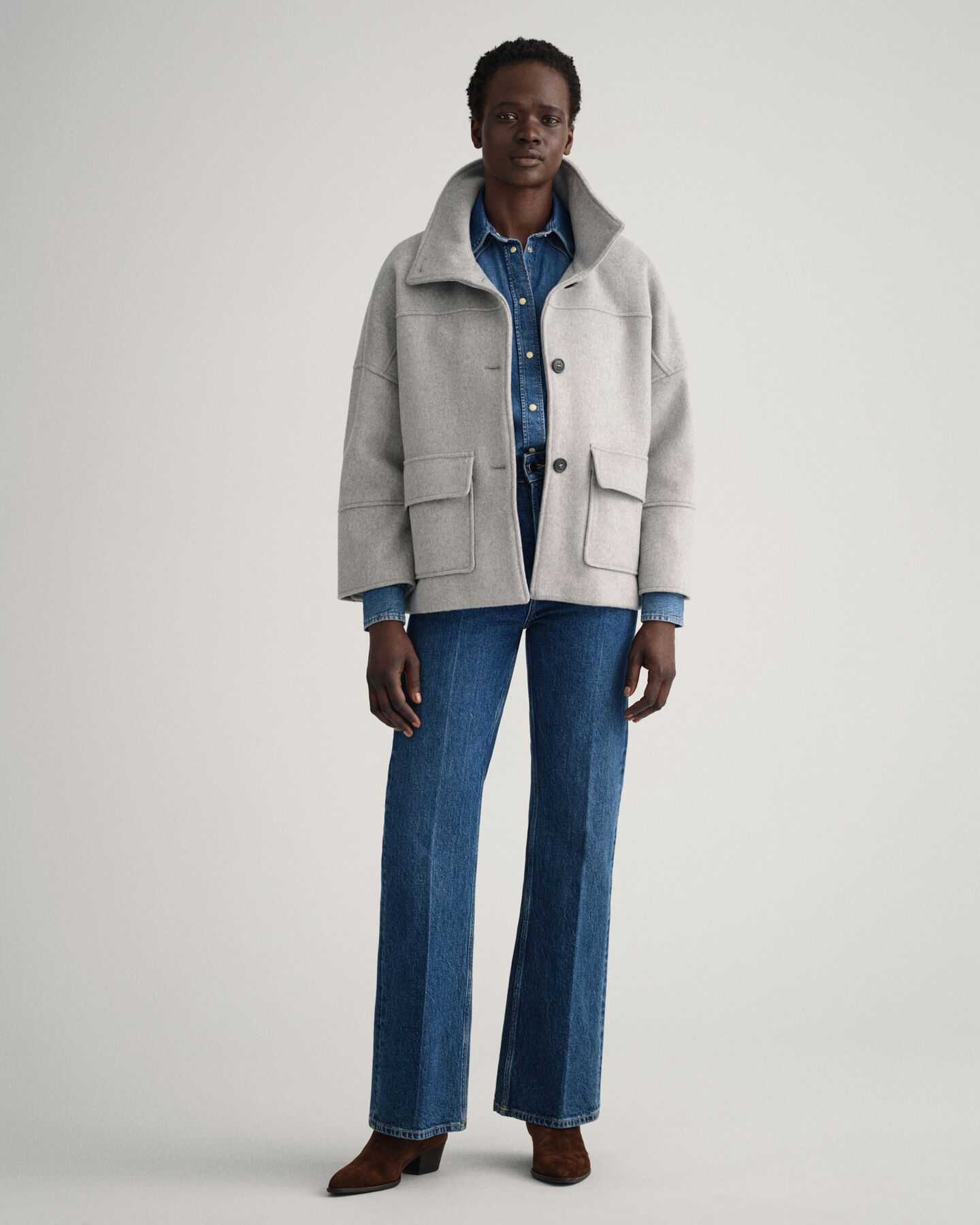 Lyhyt villasekoitetakki