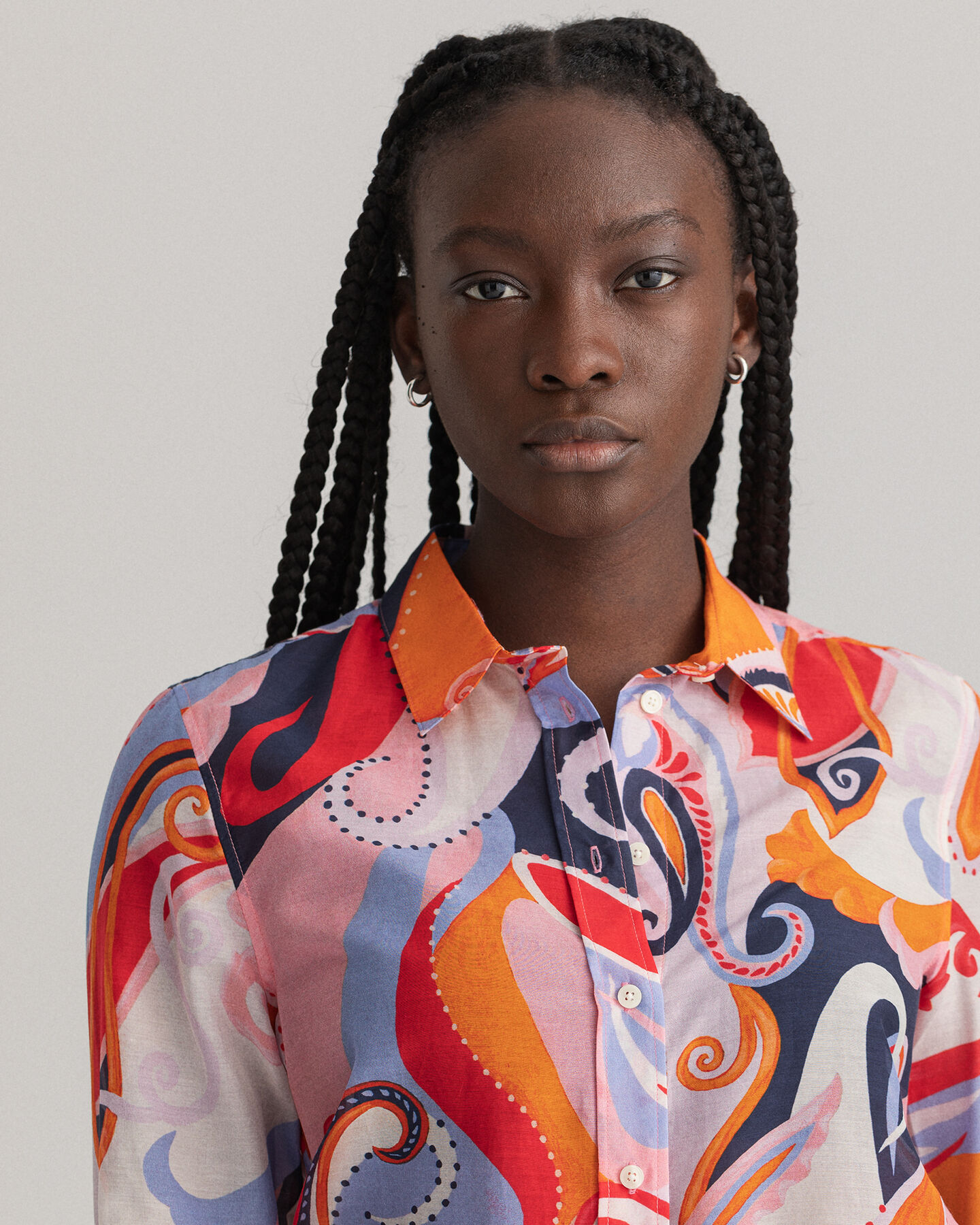 Regular fit ‑mitoitettu paisley-kuvioitu puuvilla-silkkipaita