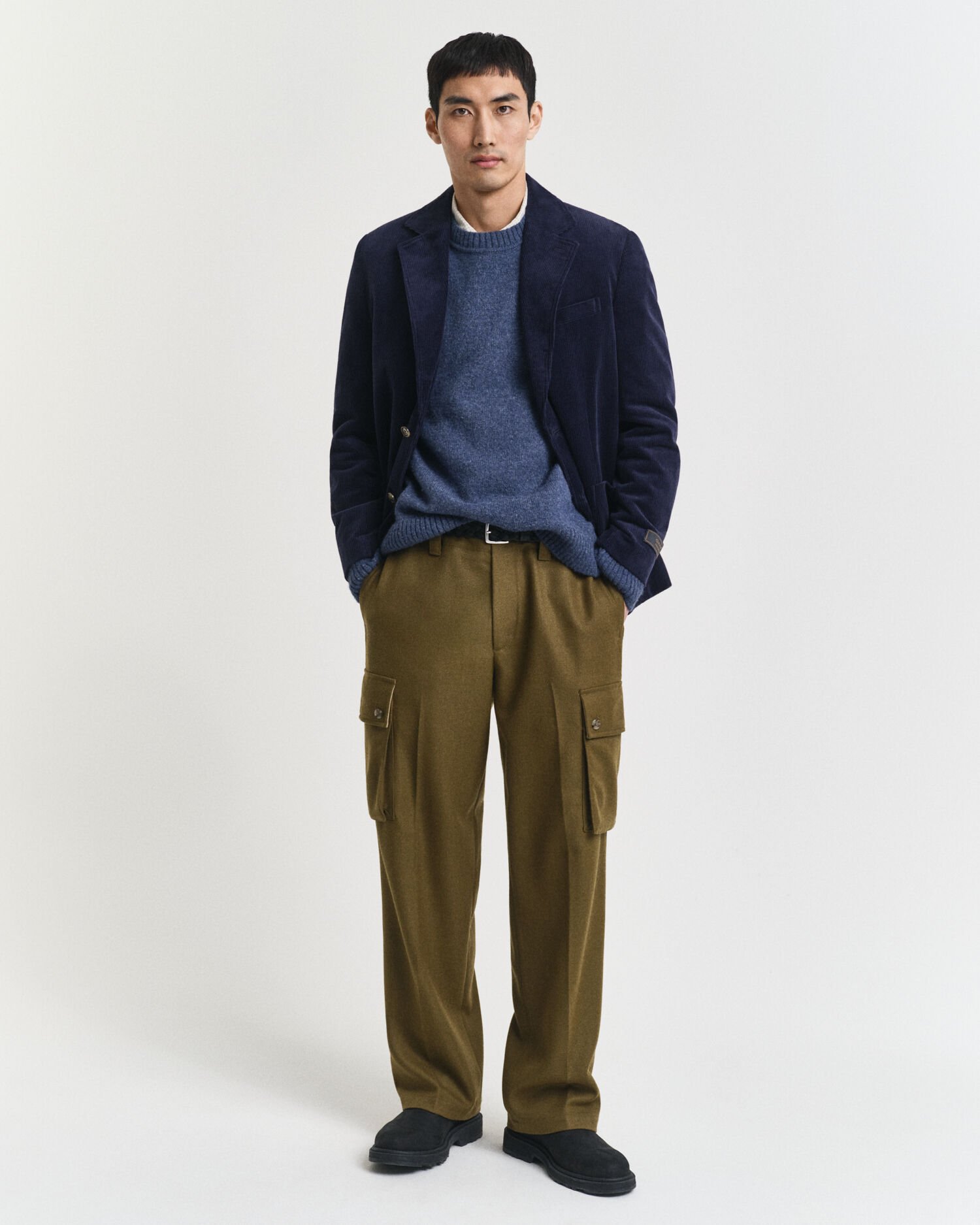 Skottilainen villaneulepusero, pyöreä pääntie