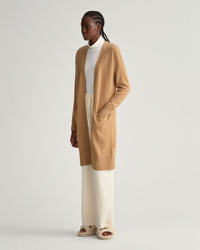 Pitkä villaneuletakki