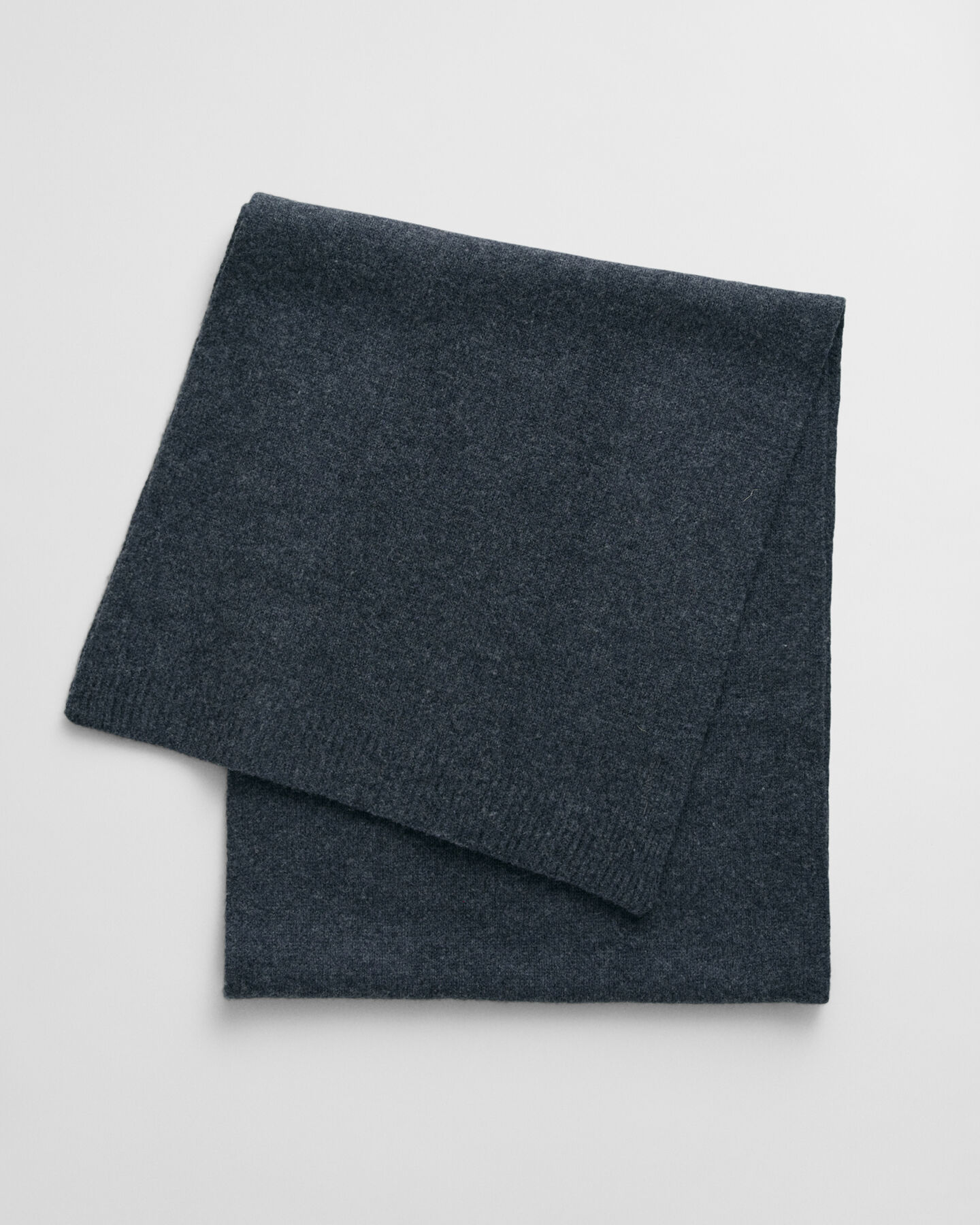 Neulottu villakaulaliina