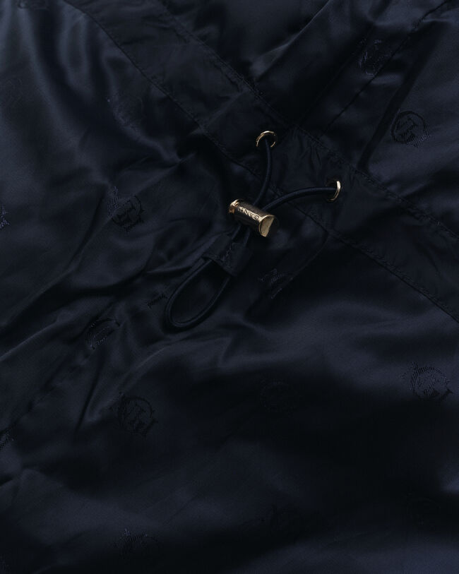 Kokopitkä untuvatakki