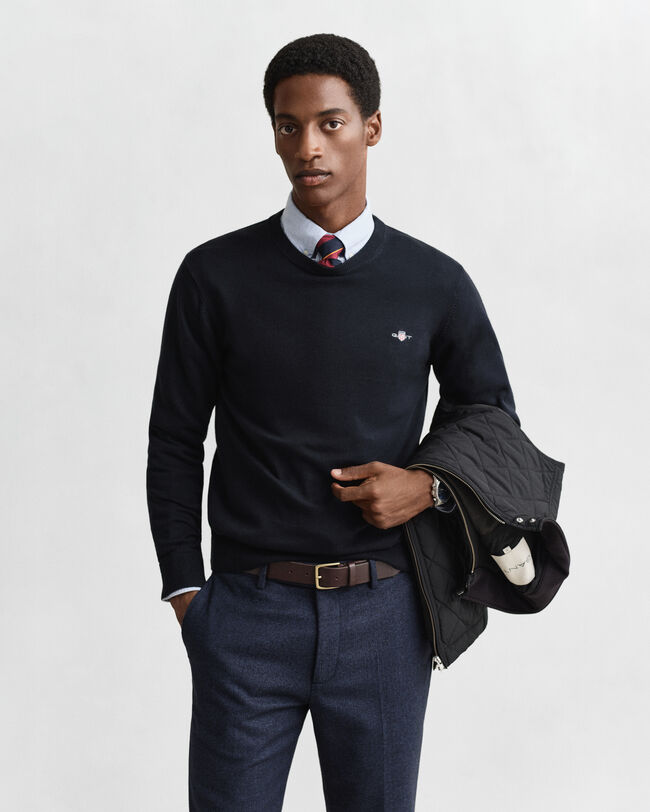 Klassinen puuvillaneulepusero, pyöreä pääntie