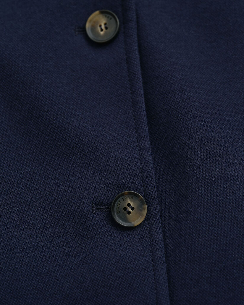 Slim&nbsp;fit ‑mitoitettu pikeebleiseri