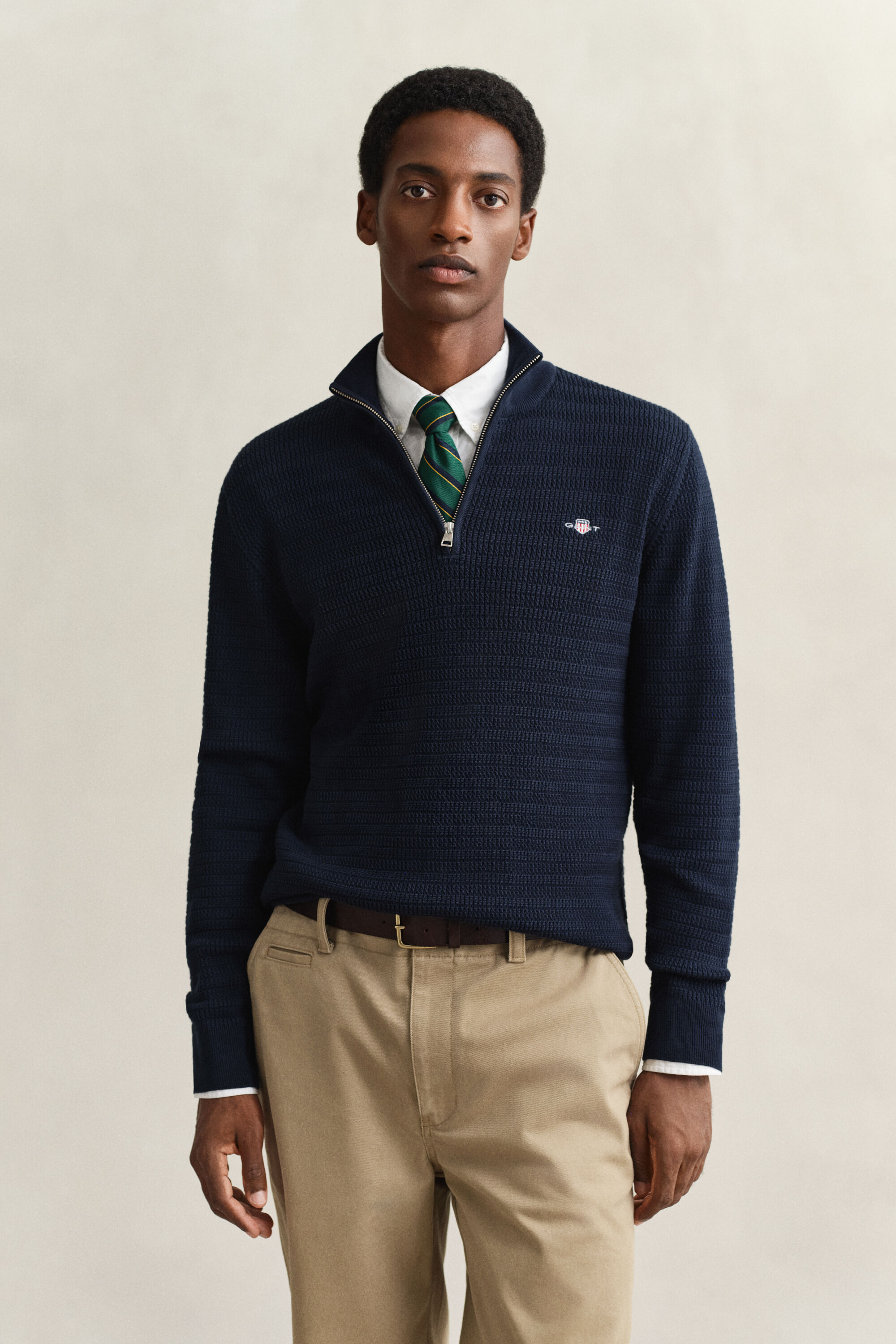 Palmikkoneule, vetoketjukaulus