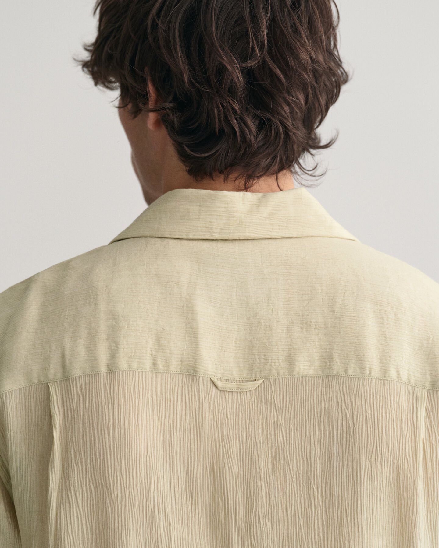 Relaxed&nbsp;fit ‑mitoitettu kohopintainen paita