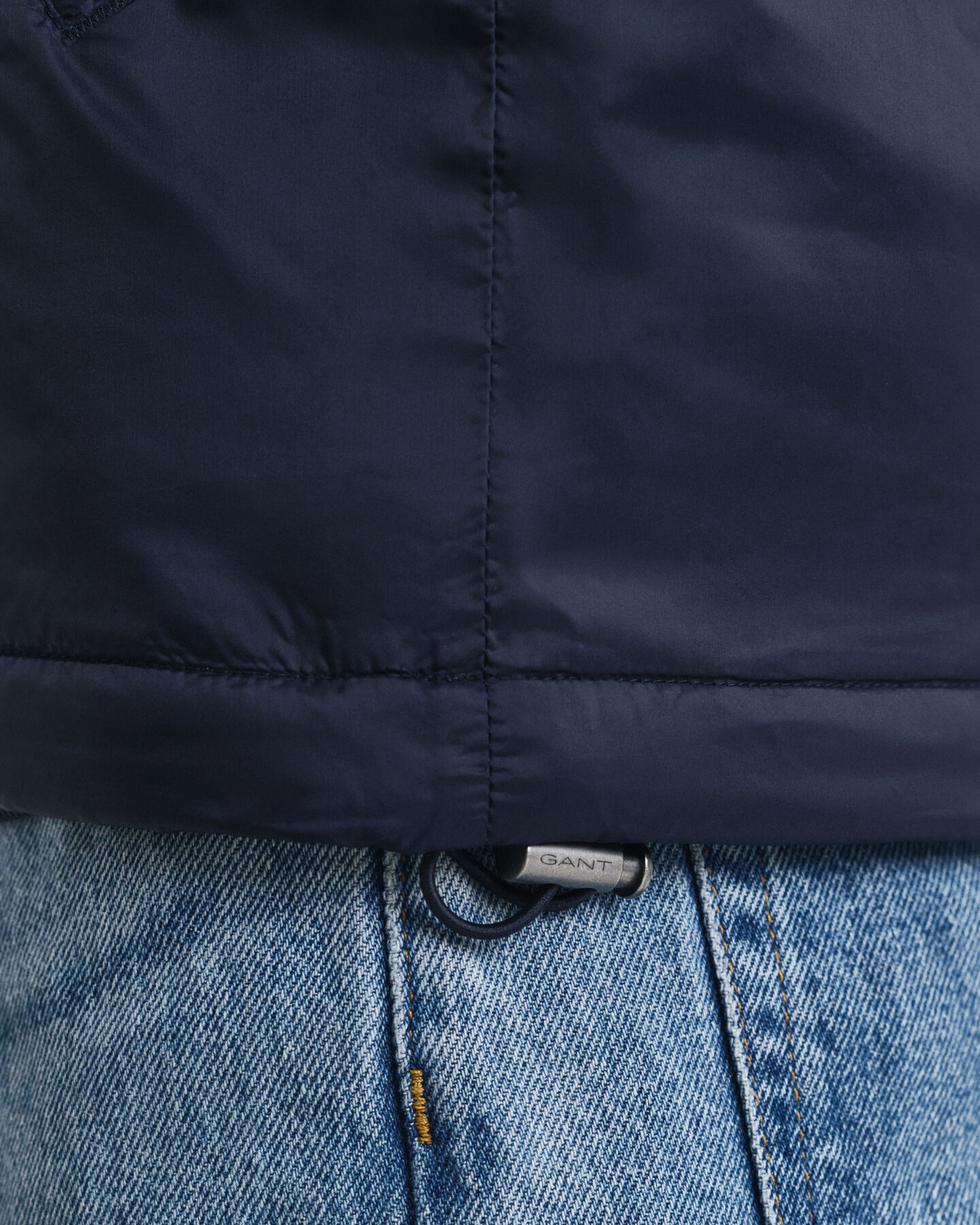 Kevyesti topattu liivi