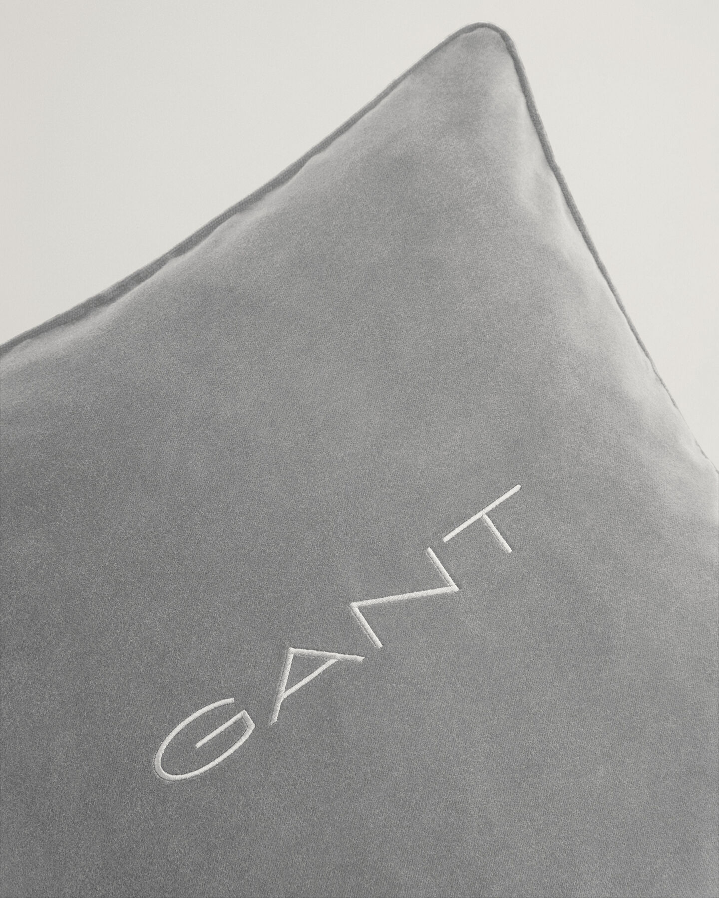 Velvet-tyynynpäällinen