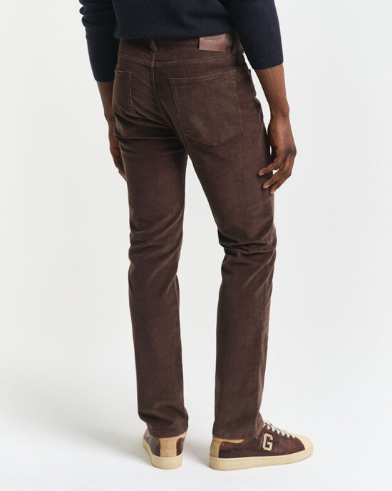 Regular fit ‑mitoitetut vakosamettifarkut