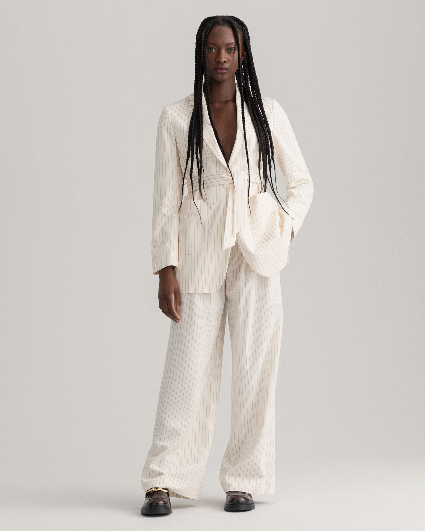 Liituraitableiseri vyöllä