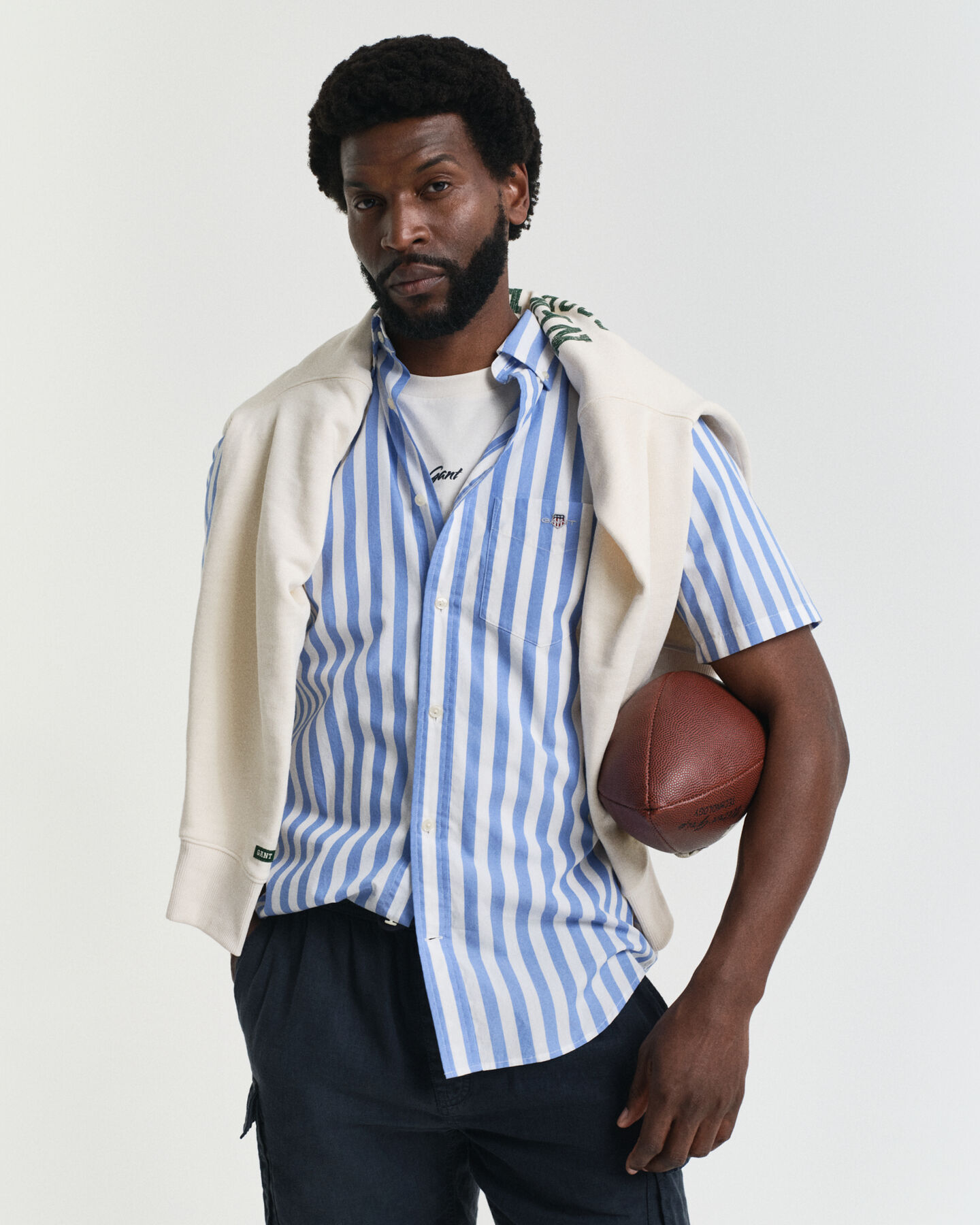 Regular fit ‑mitoitettu lyhythihainen klassinen popliiniraitapaita