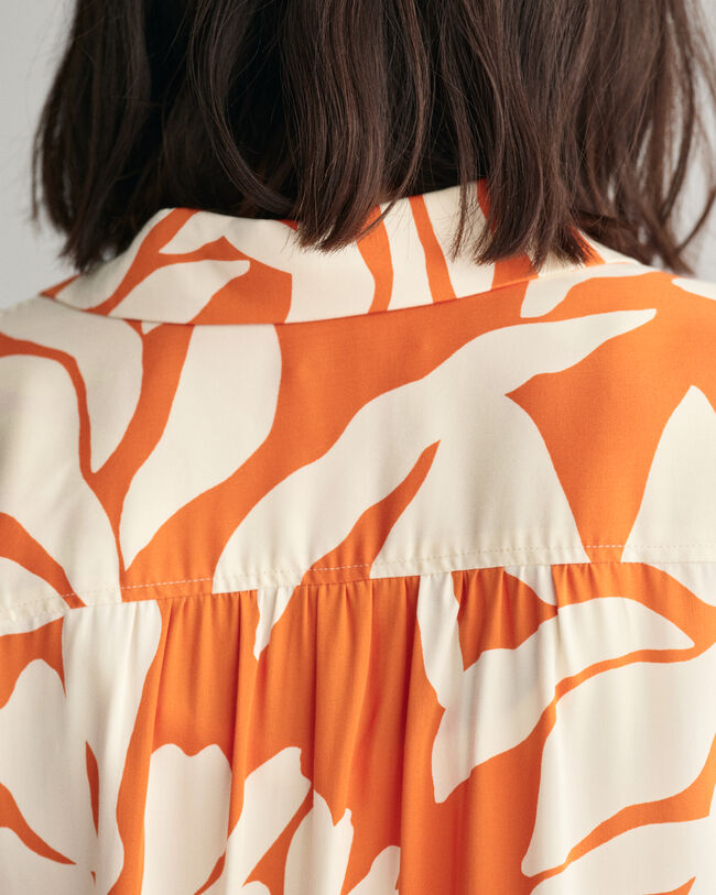 Relaxed&nbsp;fit ‑mitoitettu lyhythihainen Palm Print -paita