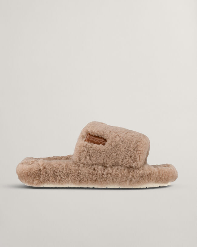 Pantofli-kotitohvelit