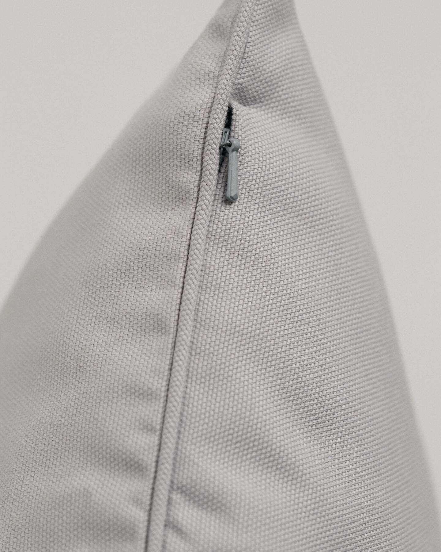 Archive Shield ‑tyynynpäällinen