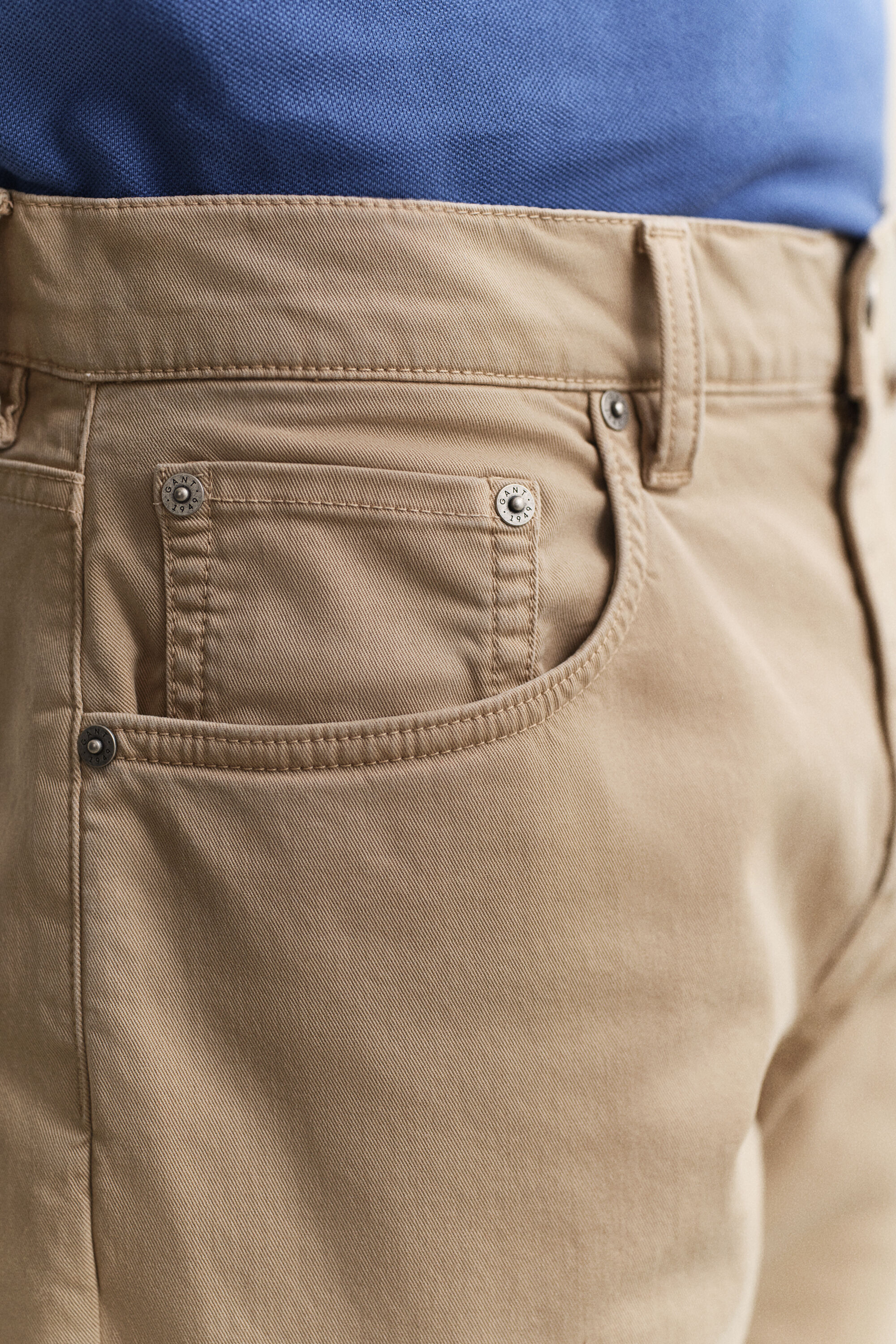 Regular fit ‑mitoitetut Desert-farkut