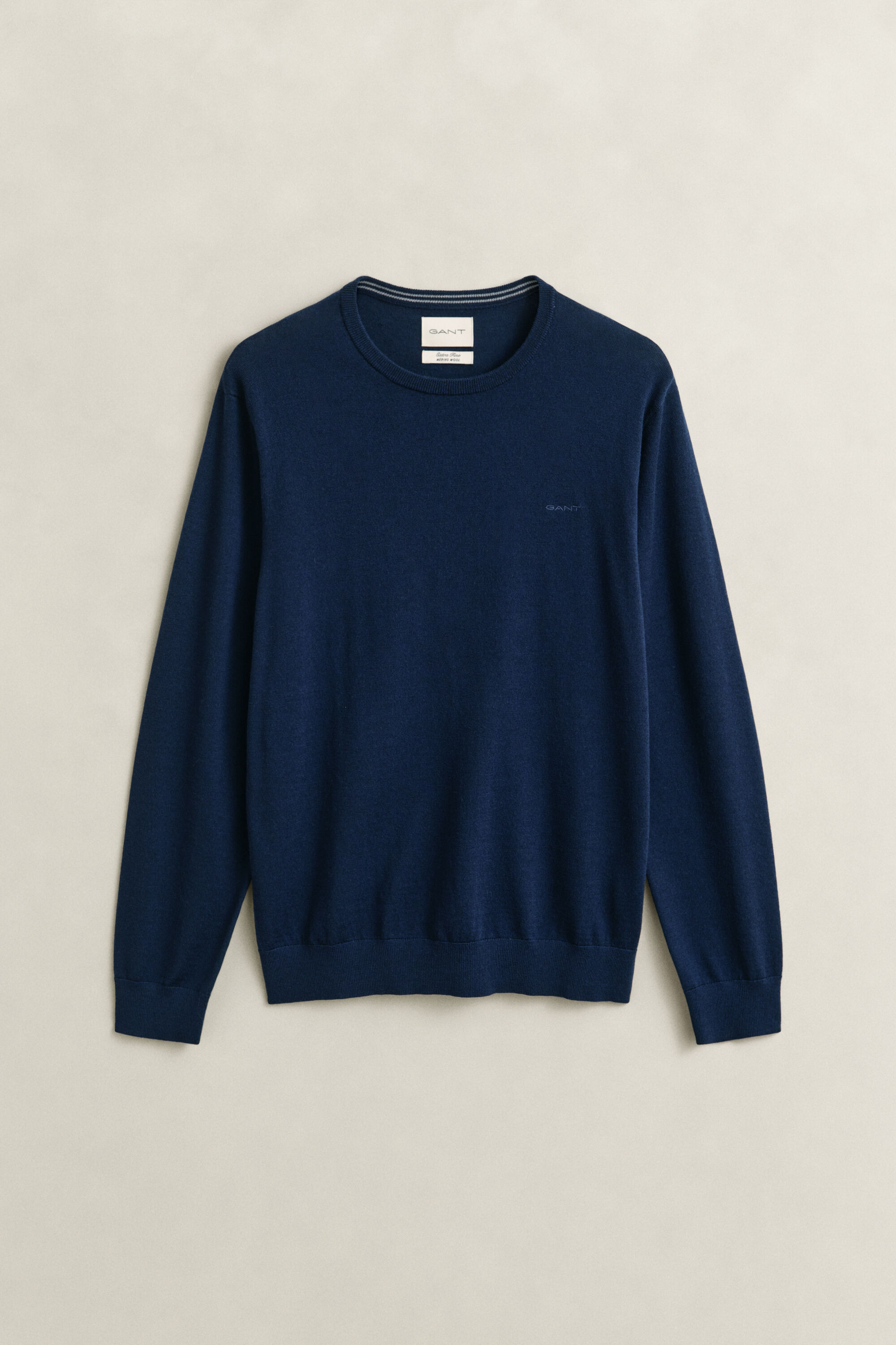 Ohut merinovillaneule, pyöreä pääntie