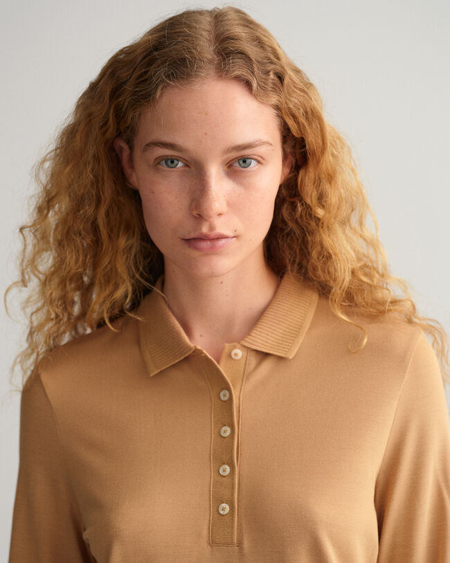 Pitk&auml;hihainen Detail Collar ‑pikeepaita